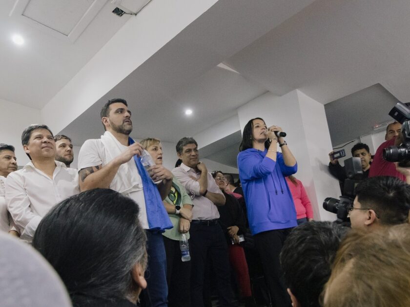 ALEGRÍA. Victoria Vuoto celebró el triunfo histórico del PJ en la Legislatura