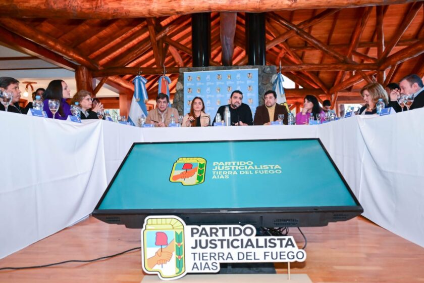 APOYO A FREITES. El justicialismo fueguino se juntó en Tolhuin y apoyó a la lista de Unión por la Patria