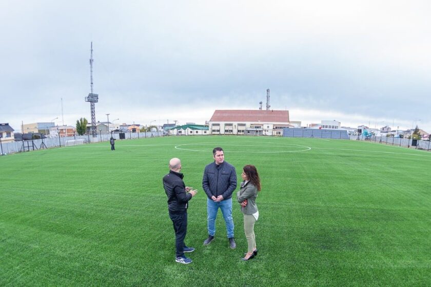 RÍO GRANDE. Está lista la renovada cancha del Centro Deportivo Municipal