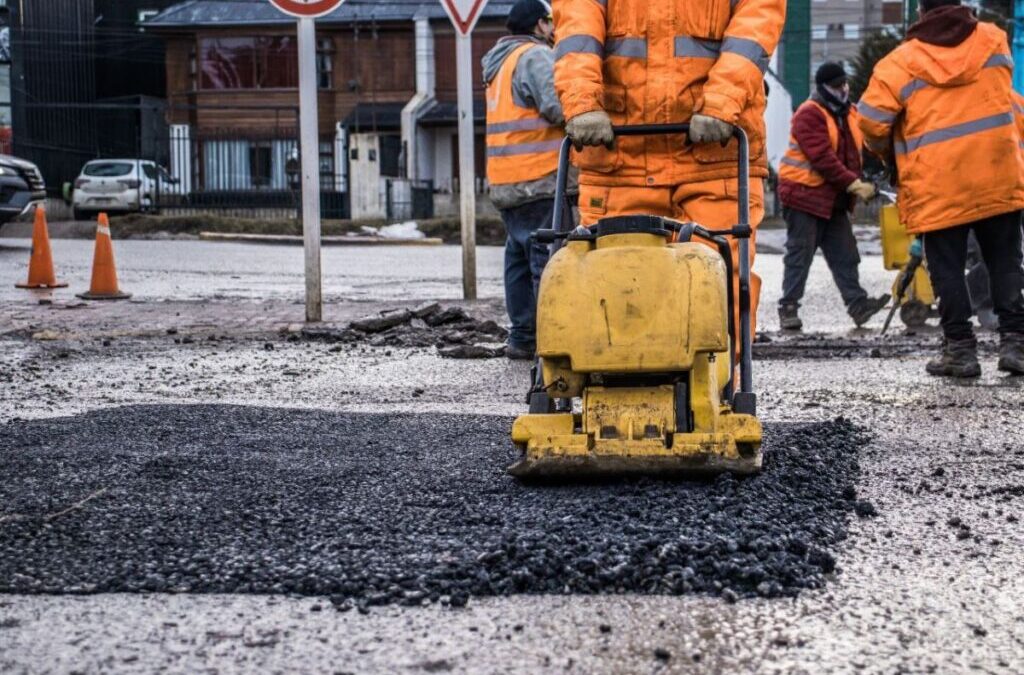 Se intensifican los trabajos de mantenimiento vial en Ushuaia
