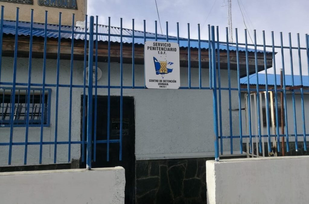 Detenidos que no retornaron de las salidas transitorias: detalles del Servicio Penitenciario