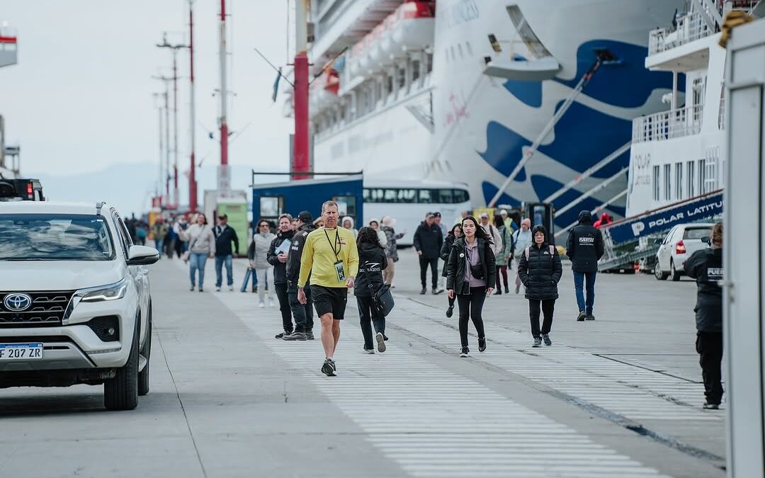 Ushuaia se prepara para recibir una oleada de cruceros turísticos