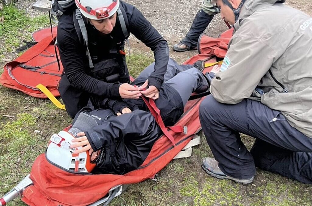 Auxilian a una joven lesionada en el Glaciar Vinciguerra