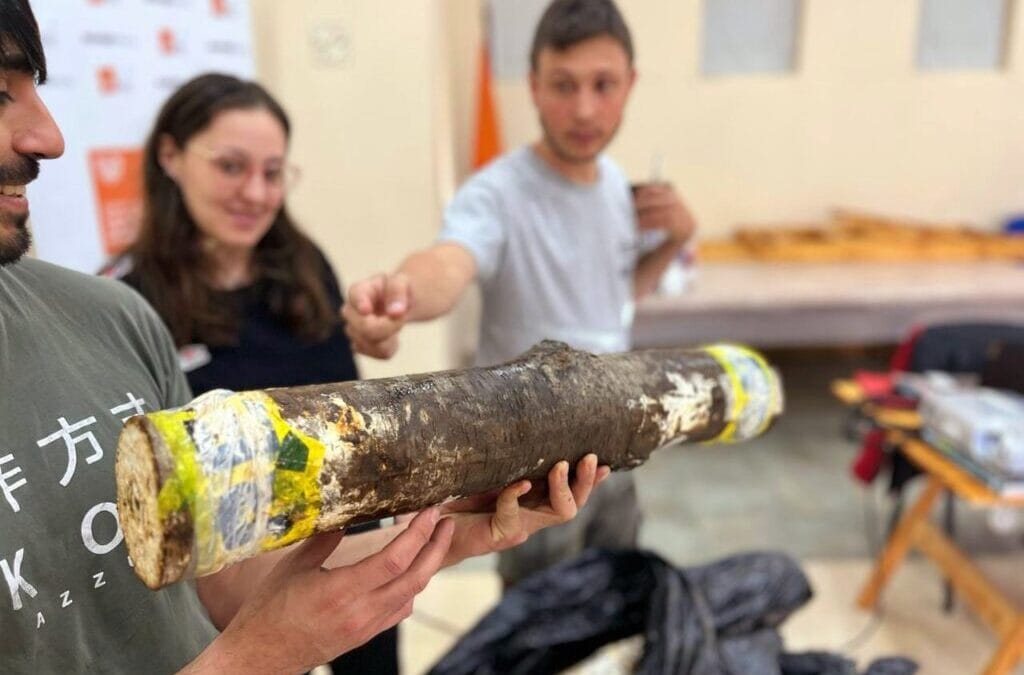 La provincia promueve el cultivo de hongos en troncos de lenga