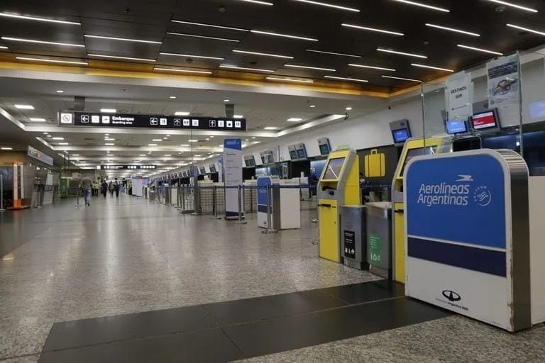 Los recortes de Aerolíneas Argentinas afectarán a Tierra del Fuego