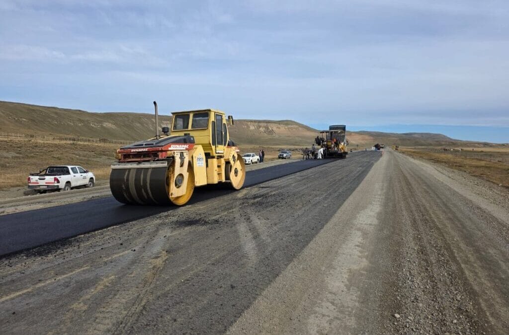 “Comenzó el asfaltado de ruta Complementaria “i”
