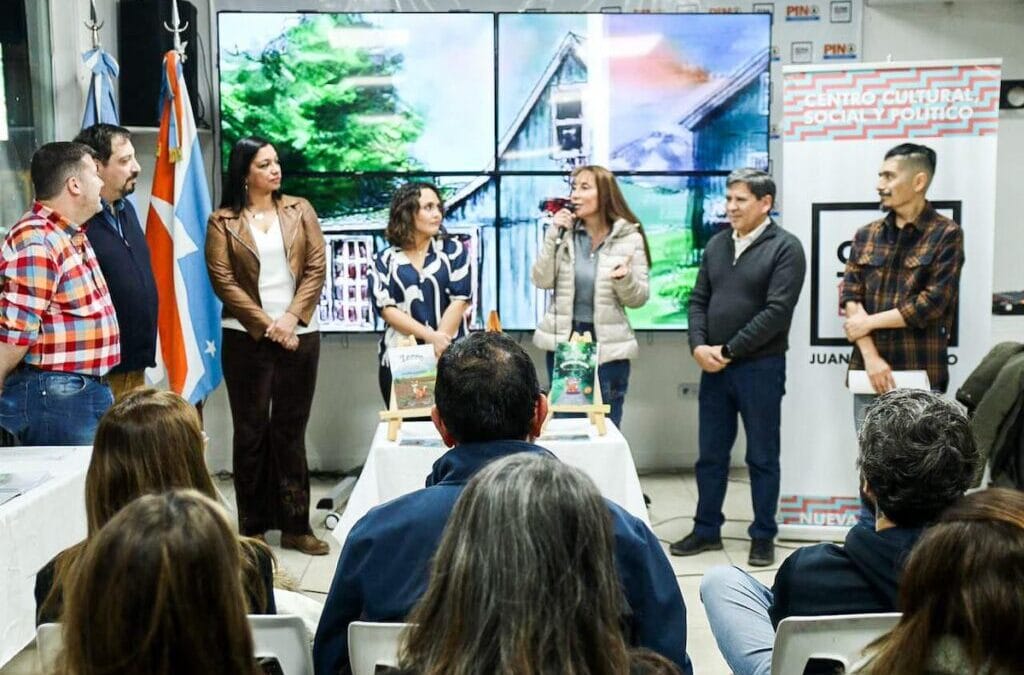 Presentan libro “Memorias Arquitectónicas de Ushuaia”