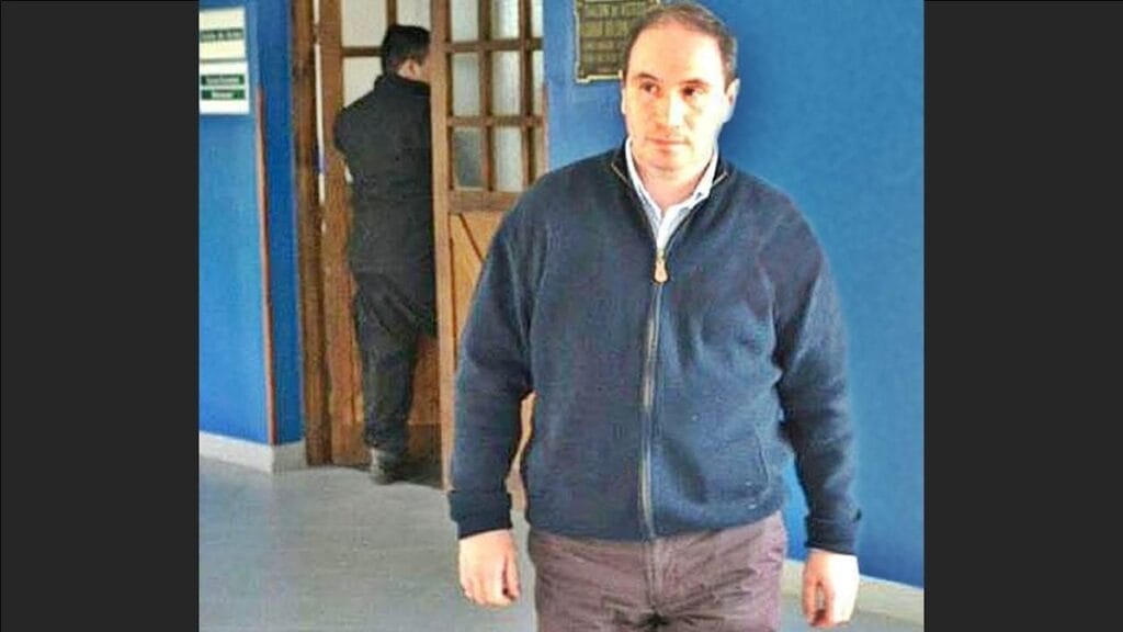 Weiss salió transitoriamente dos días y le revocaron el permiso