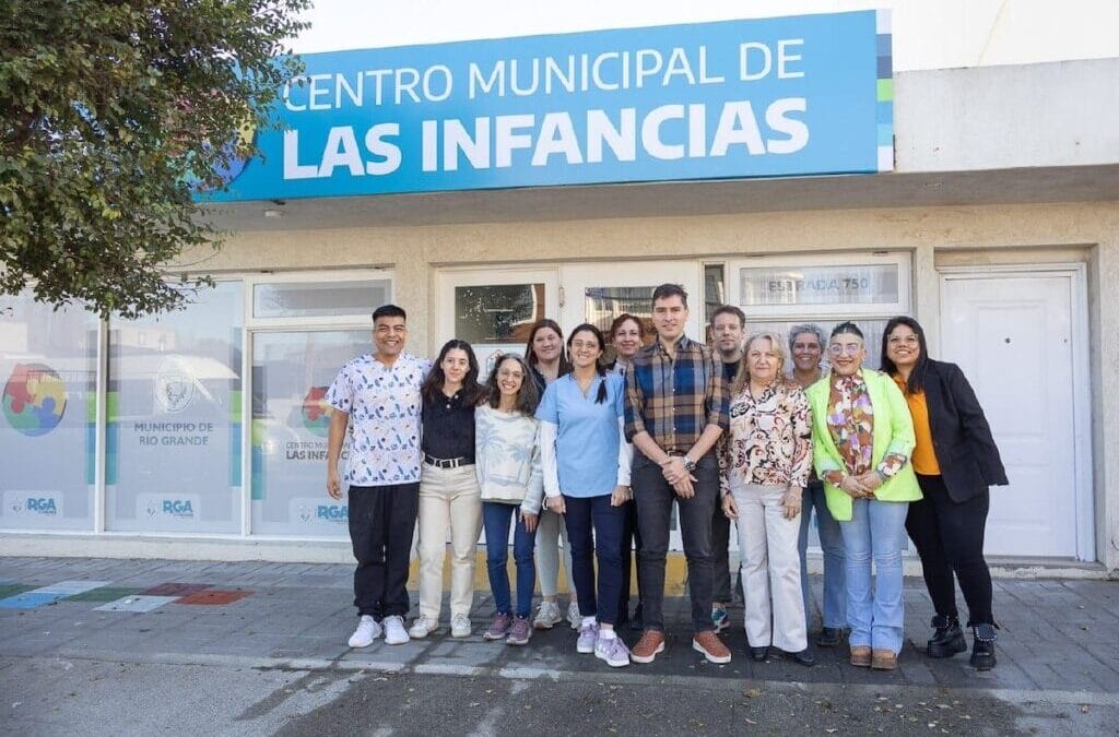 Avanza programa de formación en neurodesarrollo para familias y docentes