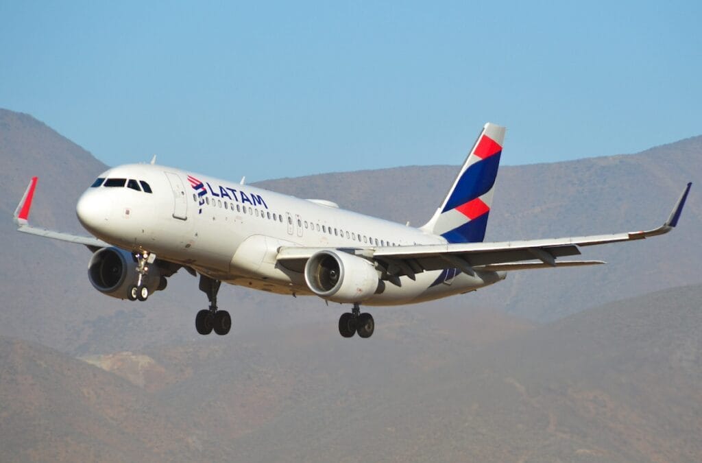 Reino Unido definió unilateralmente que el vuelo a Malvinas haga escala en Ushuaia