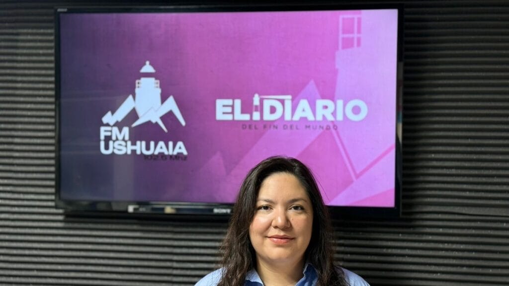 Ushuaia refuerza su identidad con el desfile del 12 de Octubre