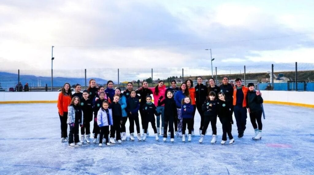 Patinaje sobre hielo: Reclaman infraestructura para poder competir
