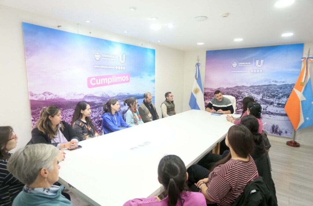 Vuoto anunció una nueva sede para el Jardín Maternal ‘Los Zorzales’ en Los Alakalufes