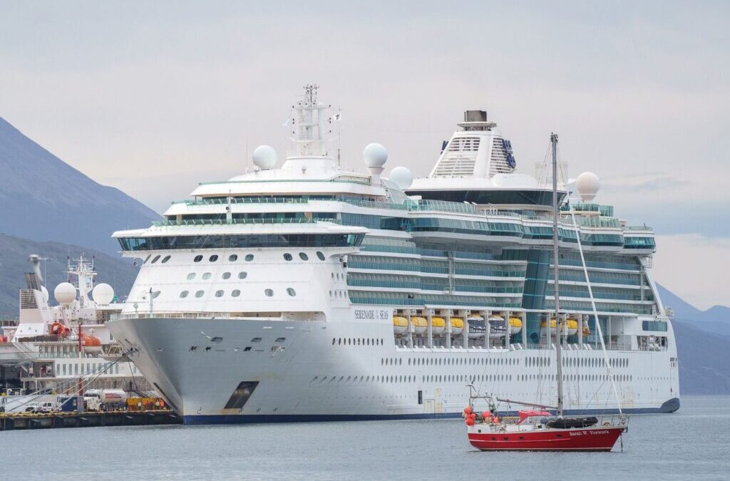 El trasfondo geopolítico: Privatizar el Puerto de Ushuaia y el proyecto de base integrada con EE.UU.