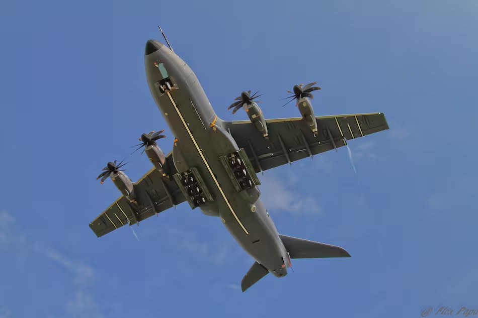 Un vuelo británico cerca de una base argentina reaviva la sensibilidad estratégica