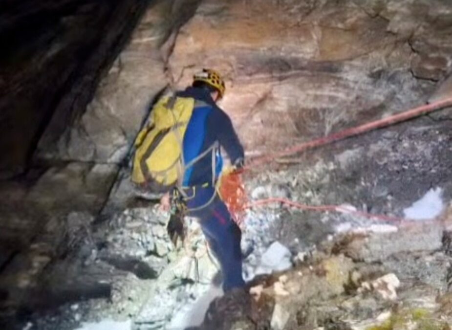 Imprudencia en el Martial: turistas extranjeros quedaron atrapados en el glaciar y debieron ser rescatados