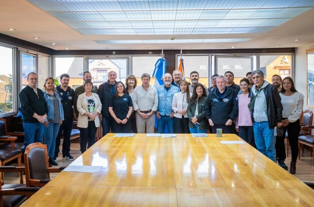 Firme respaldo de gremios portuarios nacionales a la postura fueguina 