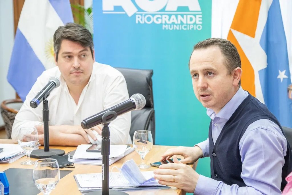 “Tierra del Fuego necesita un gobernador como Martín Perez” 1 gaston diaz martin perez
